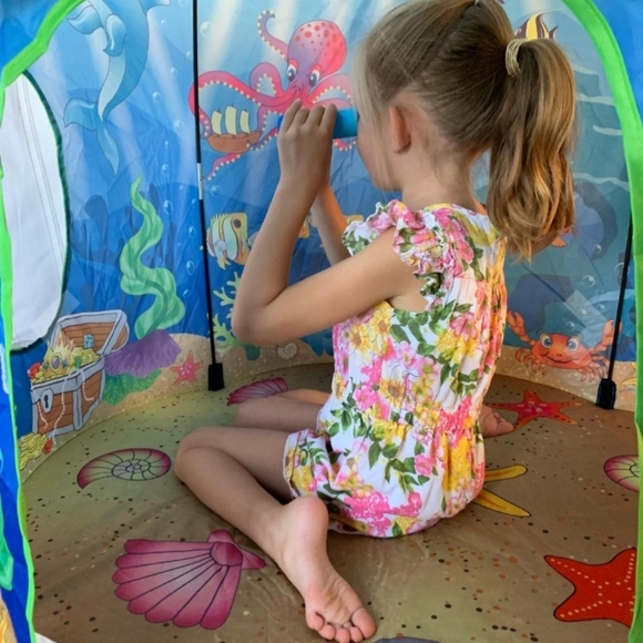 KIDS "LITTLE MERMAID"
PLAYHOUSE TENT - Picture 11 of 12